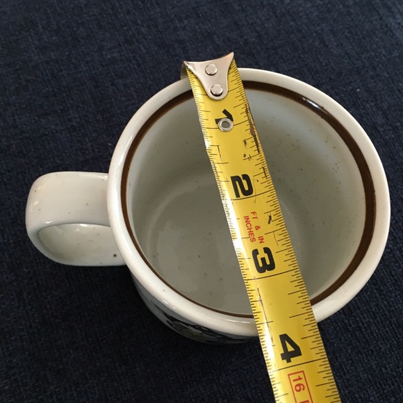 Suspiciously Cheerful 1980s Cat Kitten Cup - Picture 9 of 9